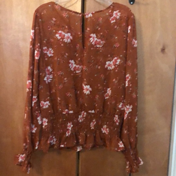 Flowered sheet top - Picture 5 of 5